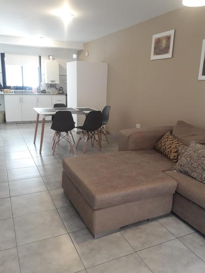 Depto Amoblado En El Centro De La Capital De Cordoba Apartment Bagian luar foto